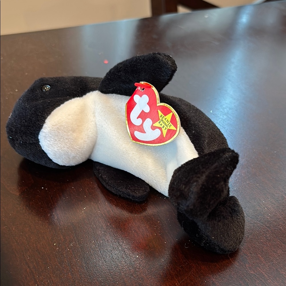Ty Waves Black and White Plush